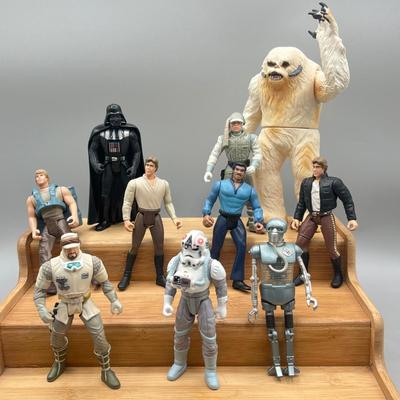 LOT 167F: Star Wars Power of the Force Action Figures - Empire Strikes Back