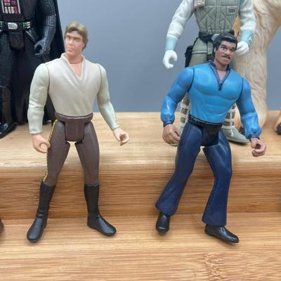 LOT 167F: Star Wars Power of the Force Action Figures - Empire Strikes Back