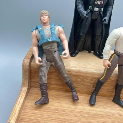 LOT 167F: Star Wars Power of the Force Action Figures - Empire Strikes Back