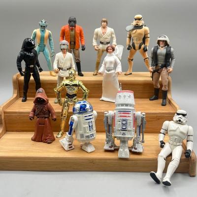 LOT 168F: Star Wars Power of the Force Action Figures - A New Hope
