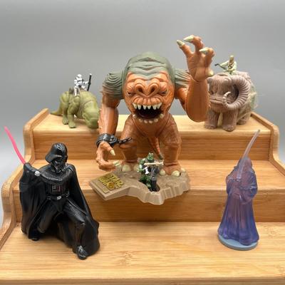 LOT 170F: Star Wars Miniature Action Figures and More