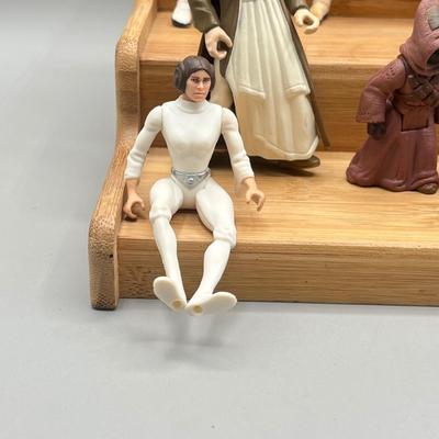 LOT 171F: Star Wars Power of the Force Action Figures - A New Hope