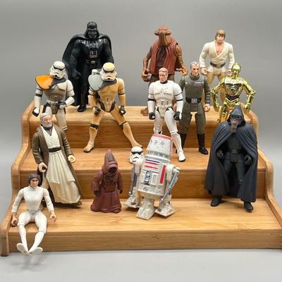 LOT 171F: Star Wars Power of the Force Action Figures - A New Hope