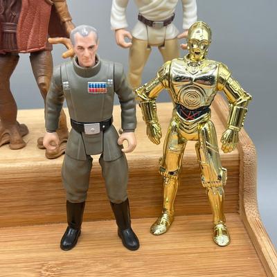 LOT 171F: Star Wars Power of the Force Action Figures - A New Hope