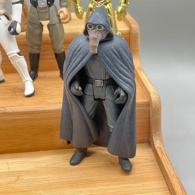 LOT 171F: Star Wars Power of the Force Action Figures - A New Hope