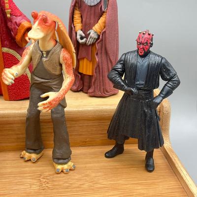 LOT 173F: Vintage Star Wars Prequels Action Figures