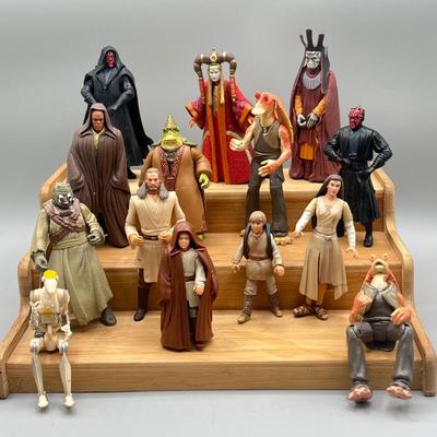 LOT 173F: Vintage Star Wars Prequels Action Figures