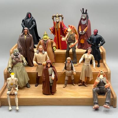 LOT 173F: Vintage Star Wars Prequels Action Figures