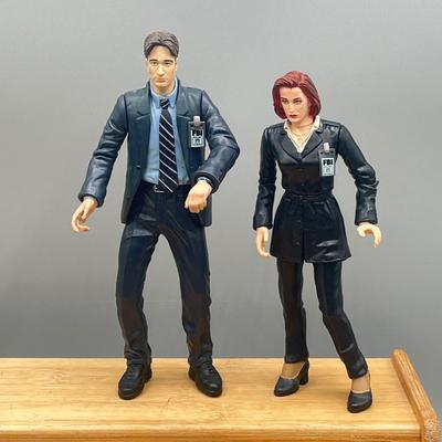 LOT 176F: Assorted Action Figures - Marvel, DC, Star Trek, X-Files