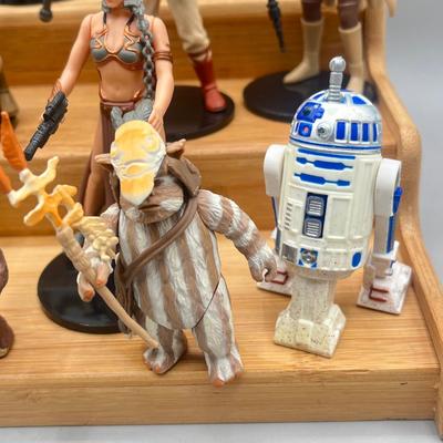 LOT 177F: Star Wars Power of the Force Action Figures - Return of the Jedi w/ Accessories