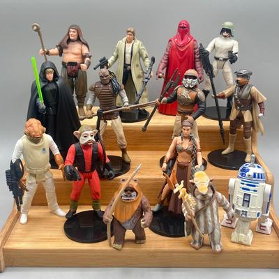 LOT 177F: Star Wars Power of the Force Action Figures - Return of the Jedi w/ Accessories