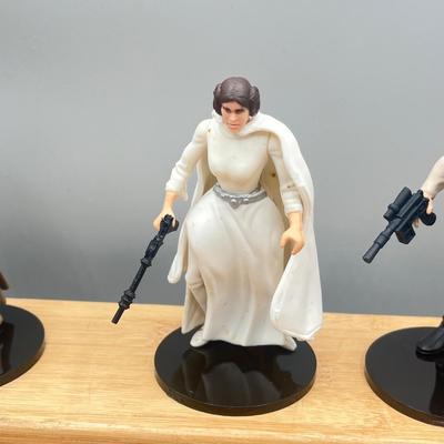 LOT 178F: Star Wars Power of the Force Action Figures - A New Hope - w/ Accessories