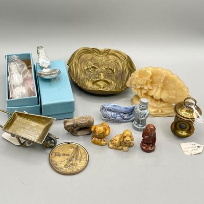 LOT 202J: Vintage Trinkets and Figurines