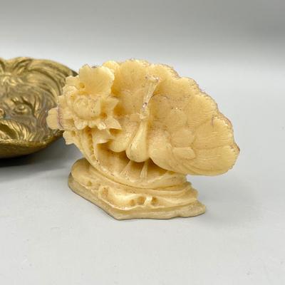 LOT 202J: Vintage Trinkets and Figurines