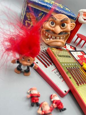 LOT 203J: Vintage Toys and Collectibles