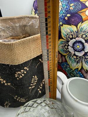 Plant basket, 3 pc bathroom set