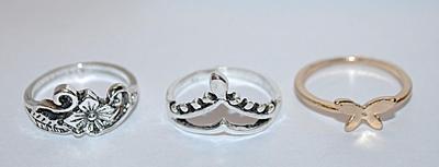 Size 5½-5¾ Collection of 3 RINGS -1 Gold Tone Butterfly; 2 Silver Tone Flower and Crown (3.8g)
