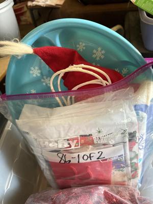 Wreath & tote with lights and misc