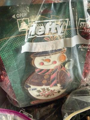 Wreath & tote with lights and misc