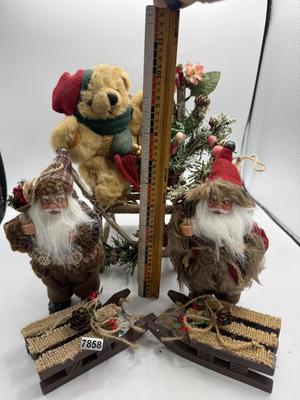 Teddy bear on a bench