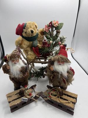 Teddy bear on a bench