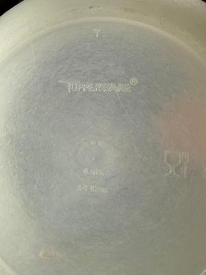 Tupperware with lids