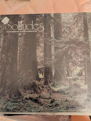 Large Group of Old Vinal Records.