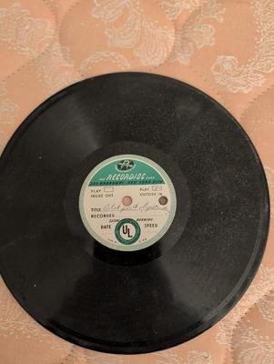 Large Group of Old Vinal Records.