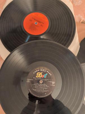 Large Group of Old Vinal Records.