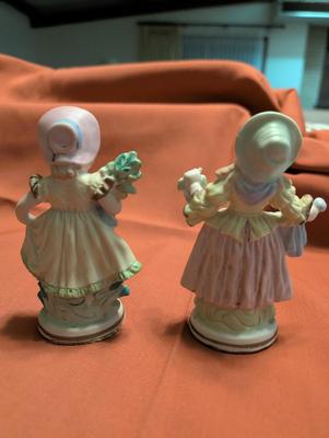 Nice Porcelain Figurines