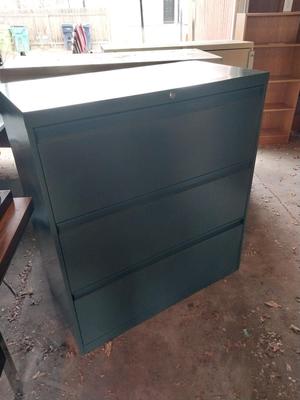 Sale Photo Thumbnail #36: MEASURES APPROX. 36X18X40