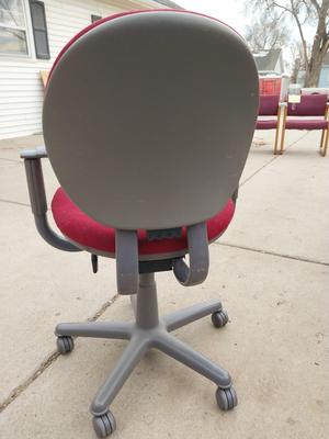 Sale Photo Thumbnail #63: ADJUSTABLE HEIGHT AND ARMS