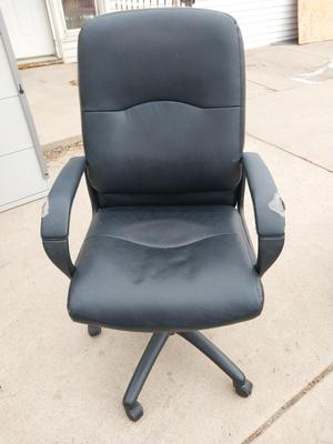 Sale Photo Thumbnail #120: ADJUSTABLE HEIGHT