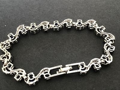 Sale Photo Thumbnail #122: See pictures