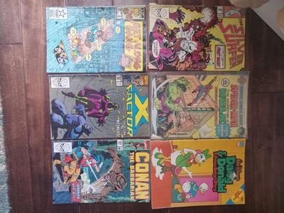 Baseball Cards in sleeves and comics