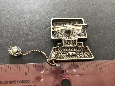 Sale Photo Thumbnail #12: See pictures