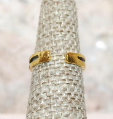 Size 5½ TOE RING with "2 Split Rows" on a Gold Tone OPEN BAND (1.4g)