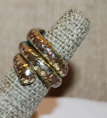 Size 6½ Vintage Red & Gold Hammered "SNAKE" RING with Patina Markings (9.4g)