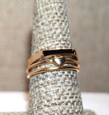 Size 7½ Collection of 3 RINGS -All Gold Tone; Small Heart; Black Enamel Stripe & No Stones Simple (3.5g)