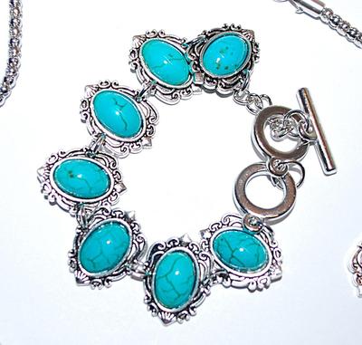 Shiny Blue "Cracked " OVAL JADE-STYLE Combo PENDANT/ NECKLACE (24" L) & BRACELET (Toggle) & EARRINGS JEWELRY SET...