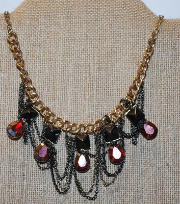 5 Faceted Pear Shaped Ruby Colored Stones with Chains Necklace 15" L