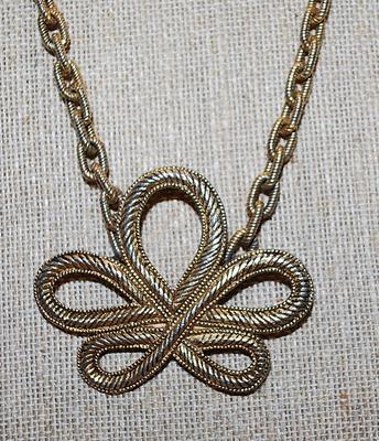 Ribbed Gold Tone "GLD" Brand BOWTIE NECKLACE/PENDANT COMBO (2¼" x 2") with Large TOGGLE Clasp and Gold Tone Solid...