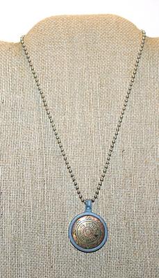 "SUNDISK" PENDANT NECKLACE with REVERSIBLE Star on Simple Silver Tone Necklace Chain 16" L