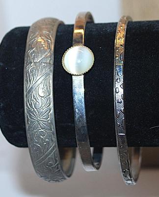 Collection of 3 Silver Colored BANGLE BRACELETS (2½" Opening) with Embossed Designs and 1 with Opaque Cabochon