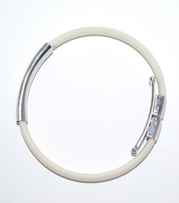 "RiRenew ©" BRACELET (2¼" Opening) White with Snap Closure
