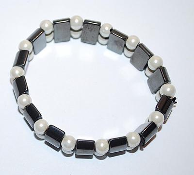 Elastic Pearl-Style Beads BRACELET (2" Opening) with Black Half-Globe Accents