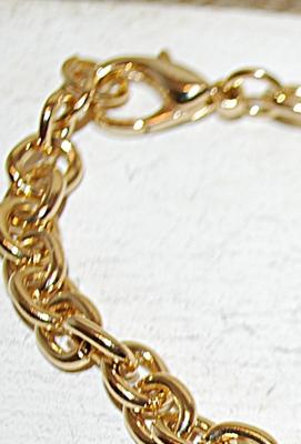 "Diamond International" Brand BRACELET (2") with Single Stone and a Lobster Clasp