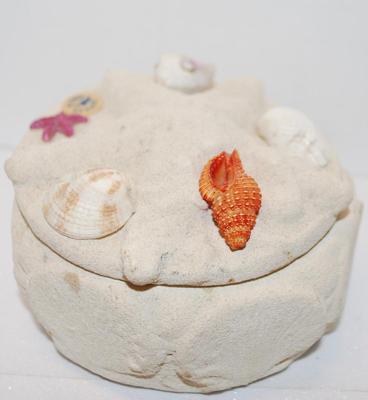 Sand Crafted Covered Jewelry Trinket Box with Real Shell Accents Marked "Cancun, Mexico" 4" Diameter