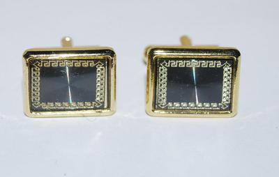 NEW CUFFLINKS SET with Black RECTANGLE Center & Gold Tone Surround on a Gold Tone Setting