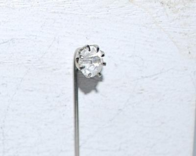Single Clear 8-Prong Stone PIN (2½" L) on a Silver Tone Setting